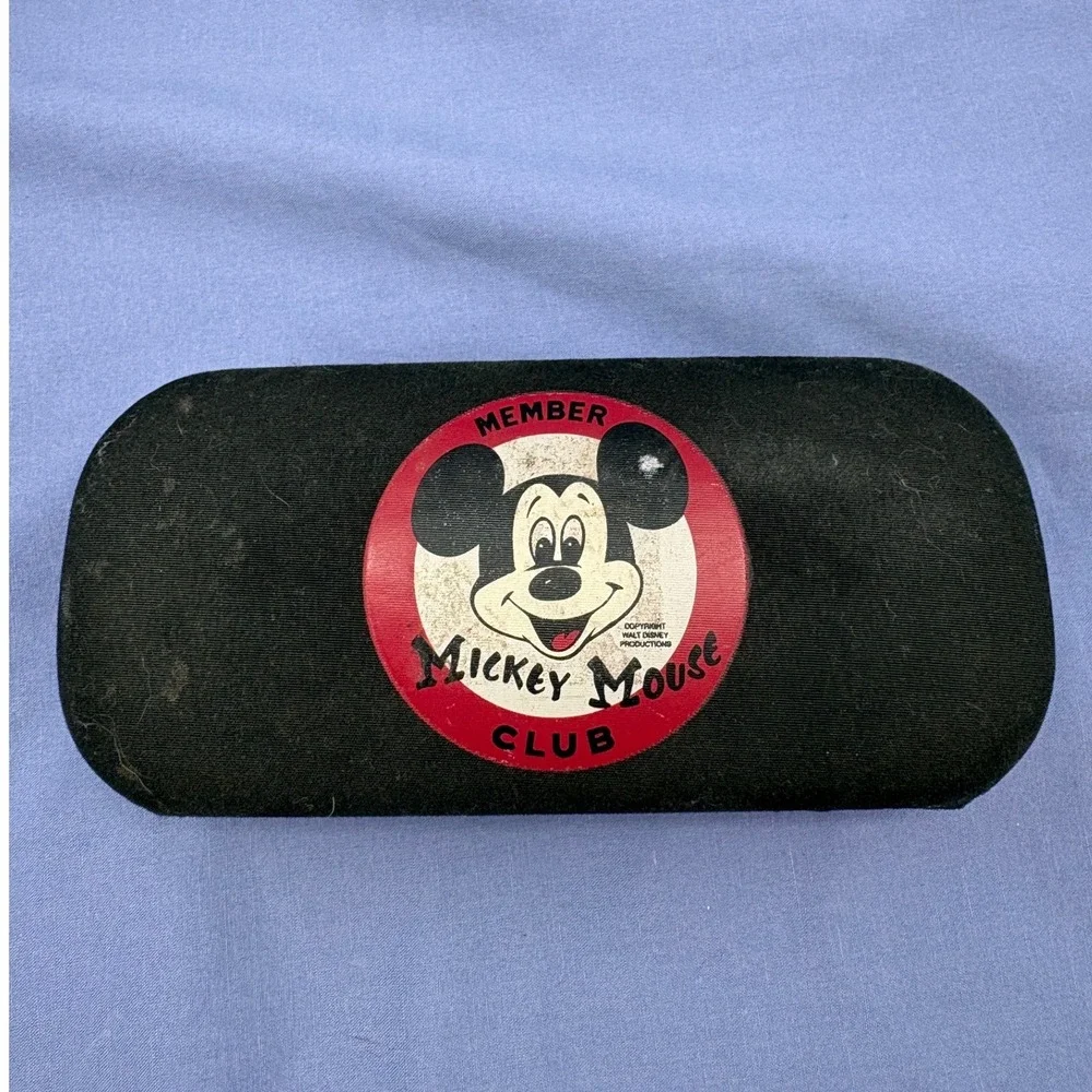 Disney Mickey Mouse Club Glasses Case OS Black Member Logo Disneyland Resort